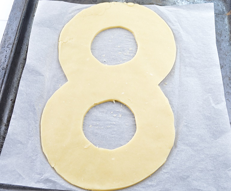 Торт-цифра (буква) на 8 марта (мягкое песочное тесто) – все секреты приготовления. ТРЕНД 2018