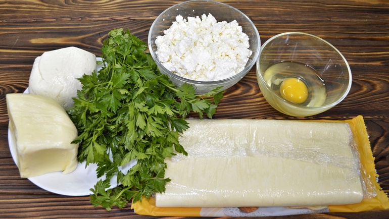 Рецепт слоеного пирога с сыром в духовке