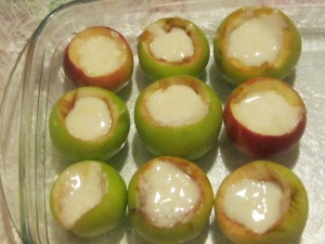 Запеченные яблоки - 5 вкуснейших рецептов 