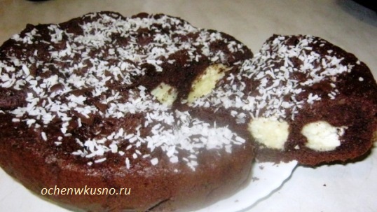  Шоколадный пирог с  творожно-кокосовыми шариками
